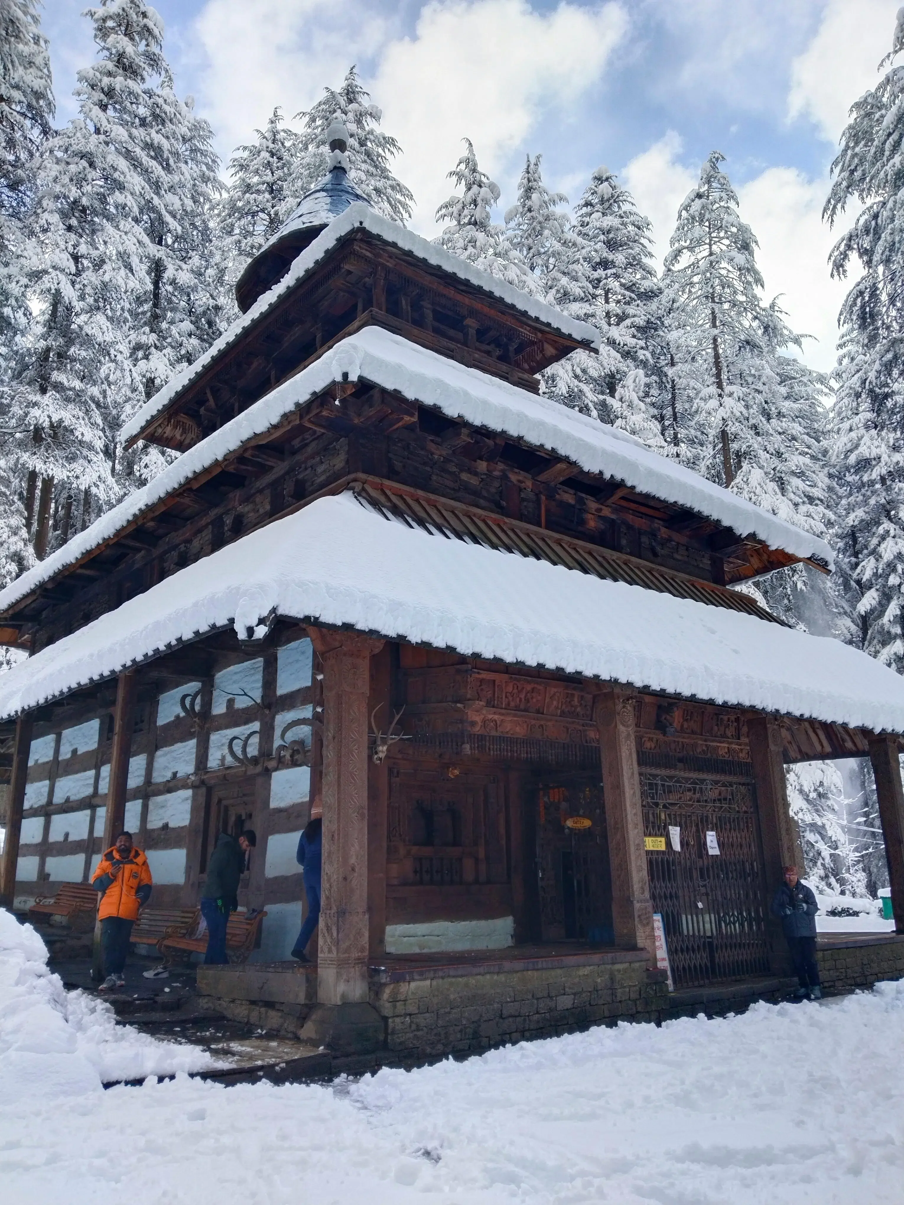 Himalayan Wonders: Manali & Dalhousie Gallery Image